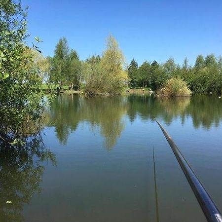 Elton Barn Fishery & Retreat Nottingham Esterno foto