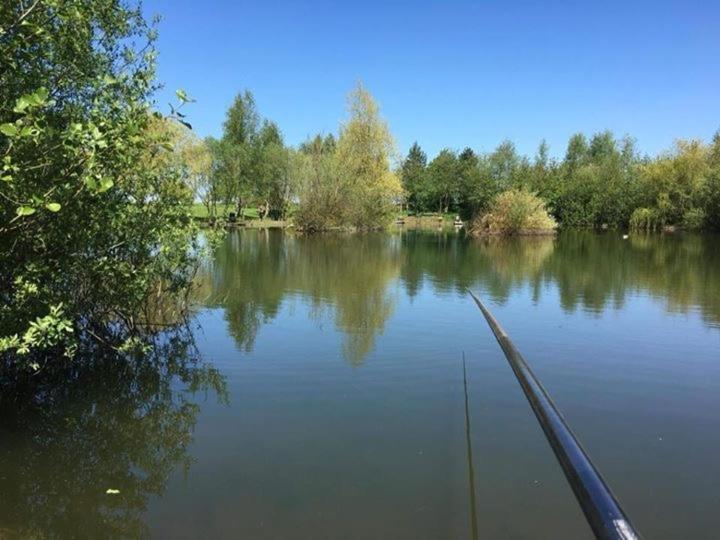 Elton Barn Fishery & Retreat Nottingham Esterno foto