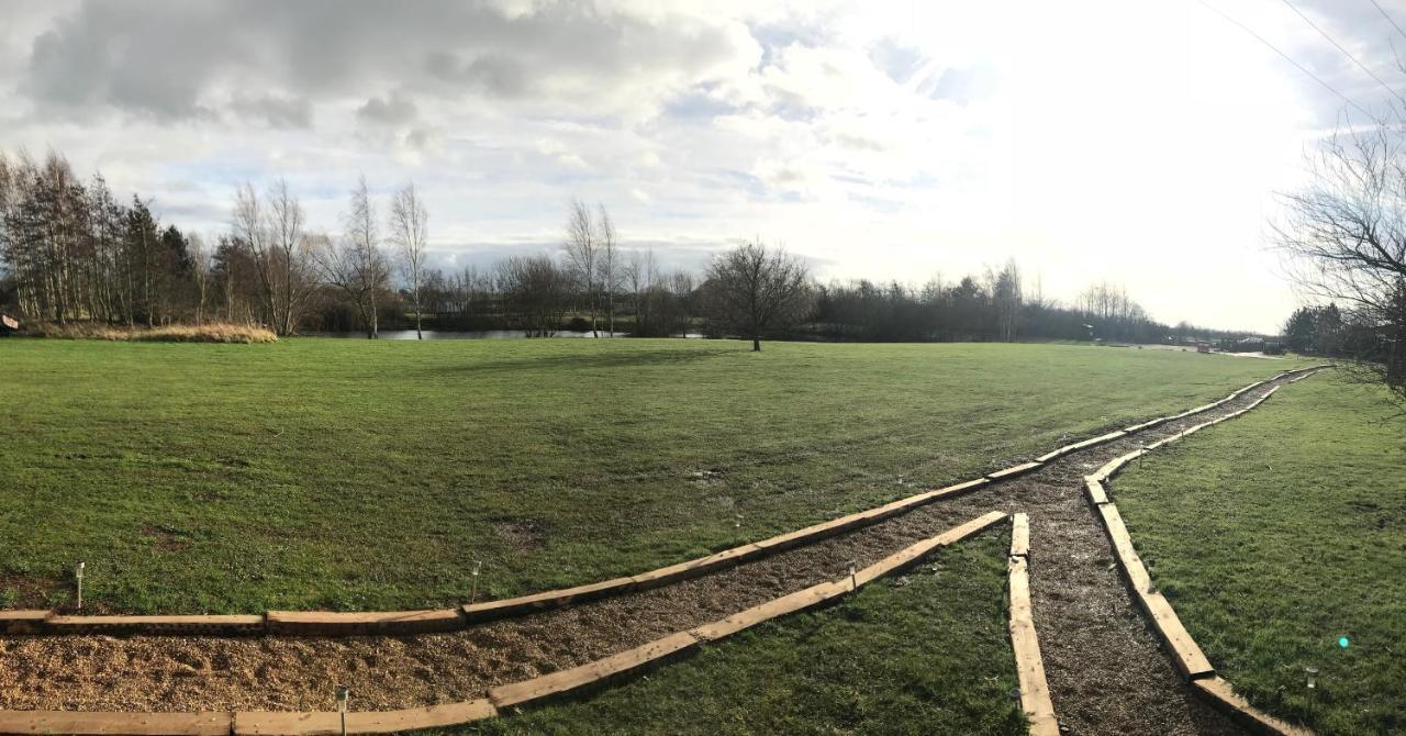 Elton Barn Fishery & Retreat Nottingham Esterno foto