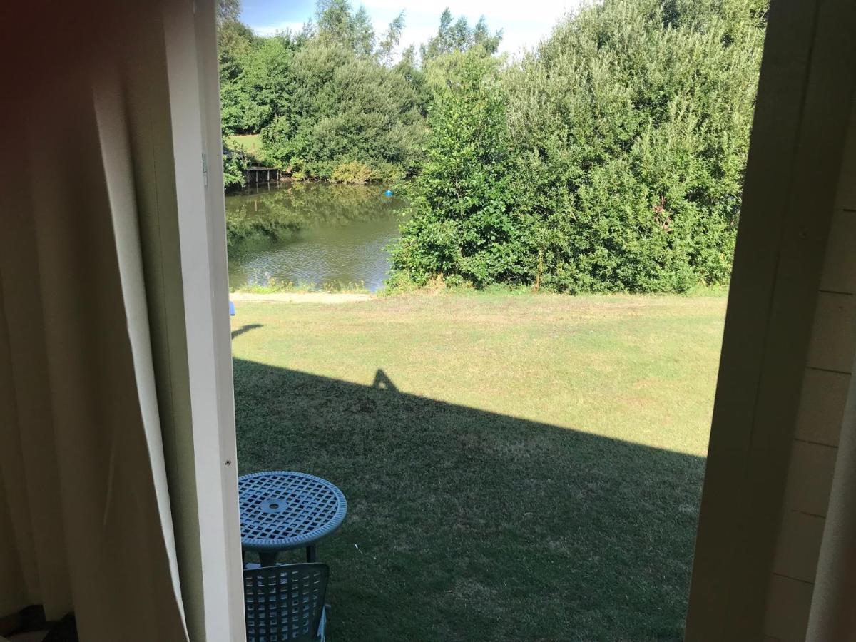 Elton Barn Fishery & Retreat Nottingham Esterno foto
